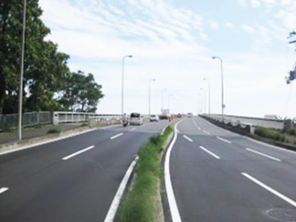 西宮大橋添架管更生工事（工業用水道・上水道）